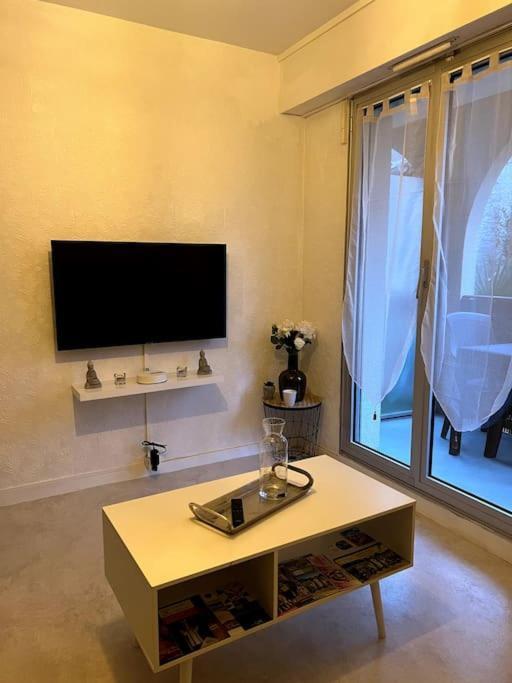 Joli Studio Avec Parking Prive مولان المظهر الخارجي الصورة